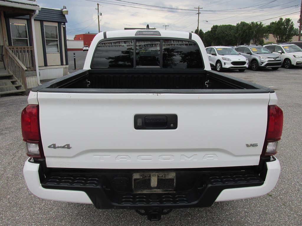 Photo 5 of this TOYOTA TACOMA