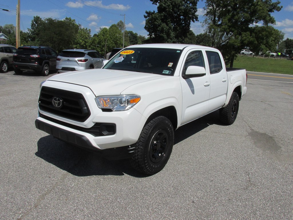 Photo 2 of this TOYOTA TACOMA