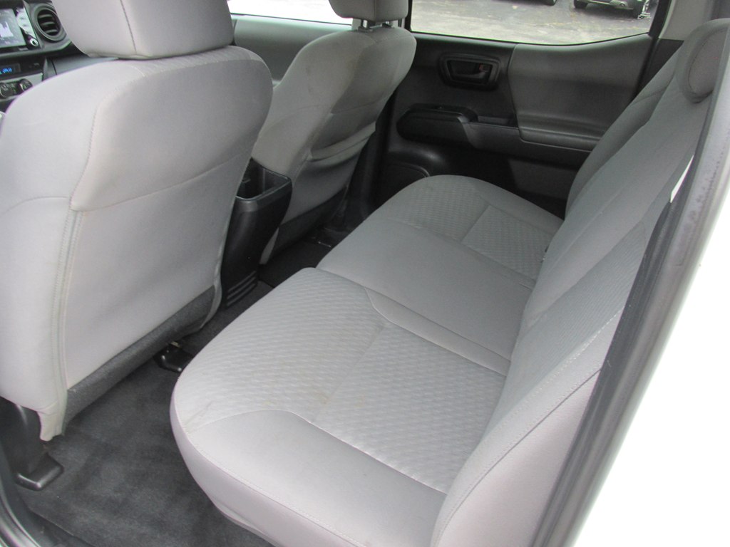 Photo 9 of this TOYOTA TACOMA