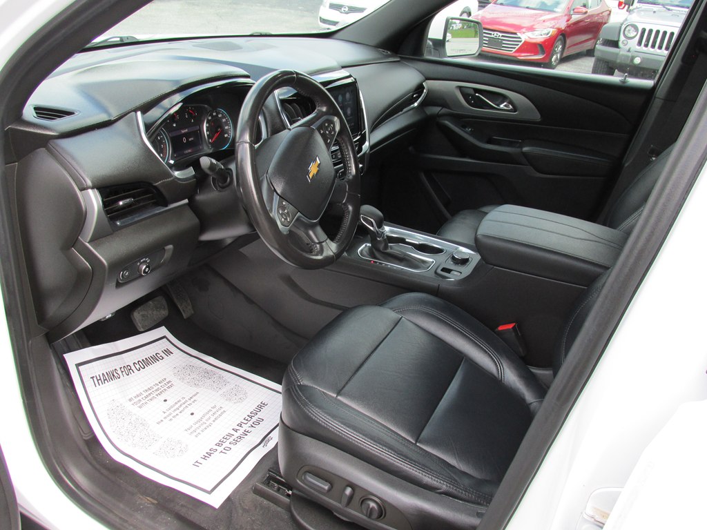 Photo 9 of this CHEVROLET TRAVERSE
