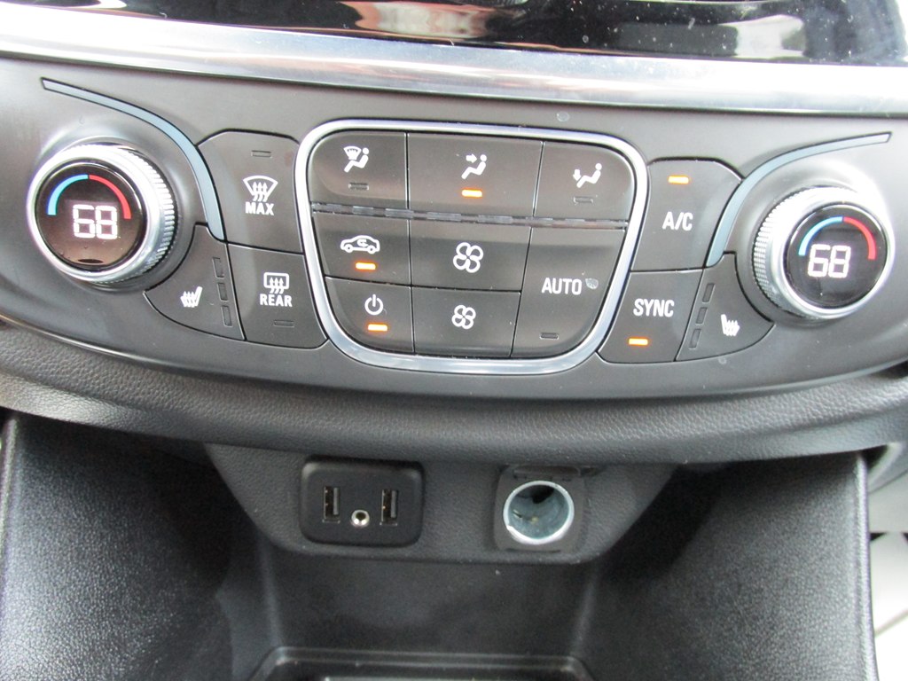 Photo 13 of this CHEVROLET TRAVERSE
