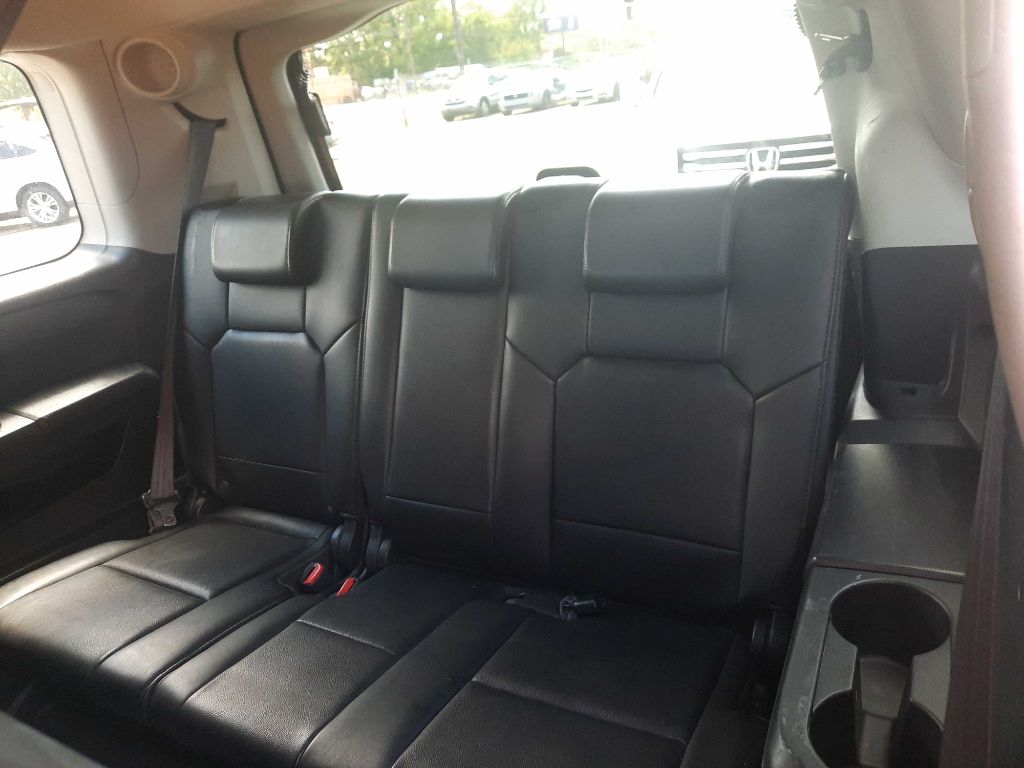 Photo 6 of this HONDA PILOT