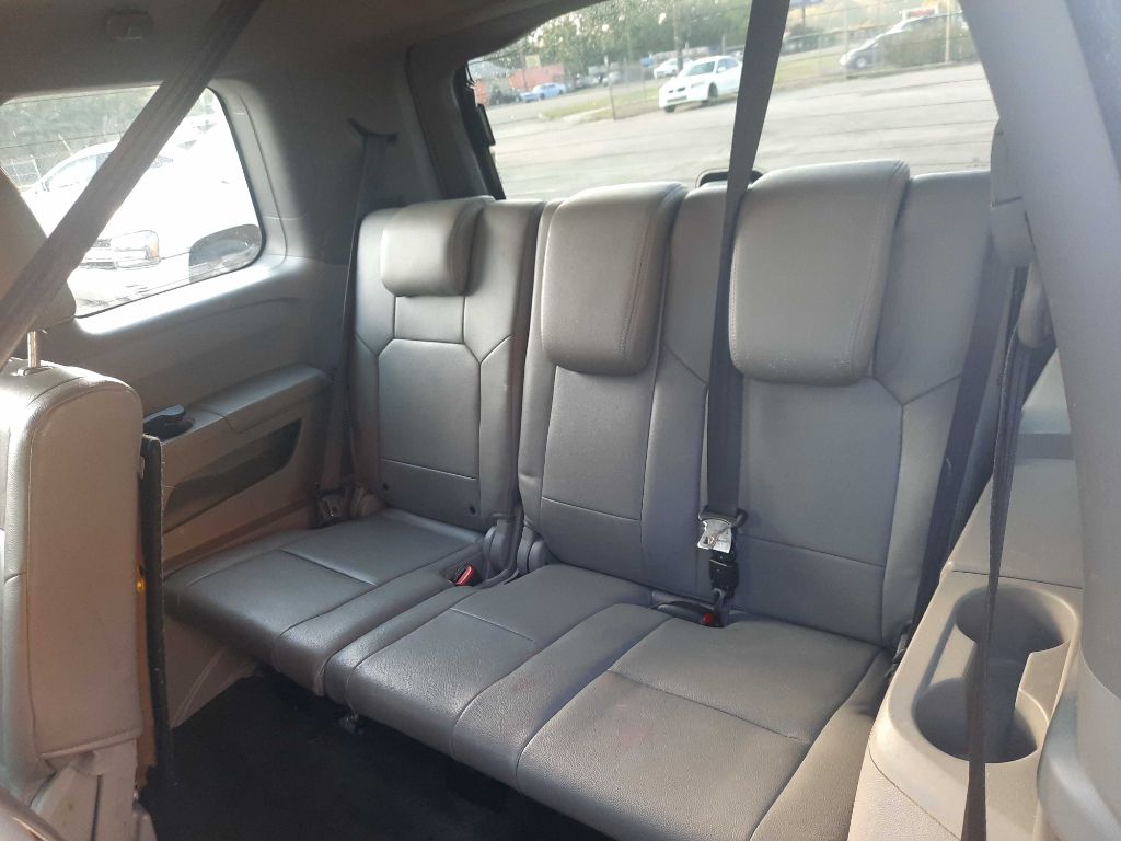 Photo 7 of this HONDA PILOT