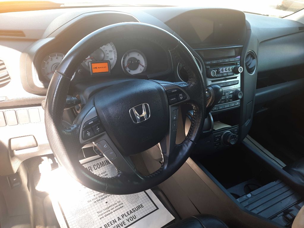 Photo 2 of this HONDA PILOT