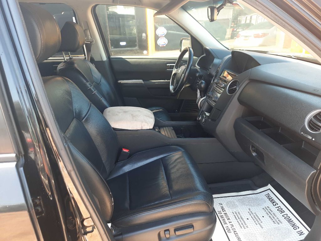 Photo 10 of this HONDA PILOT