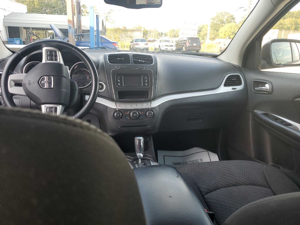 Photo 17 of this DODGE JOURNEY