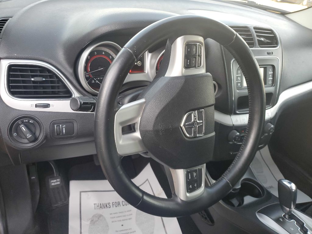 Photo 8 of this DODGE JOURNEY