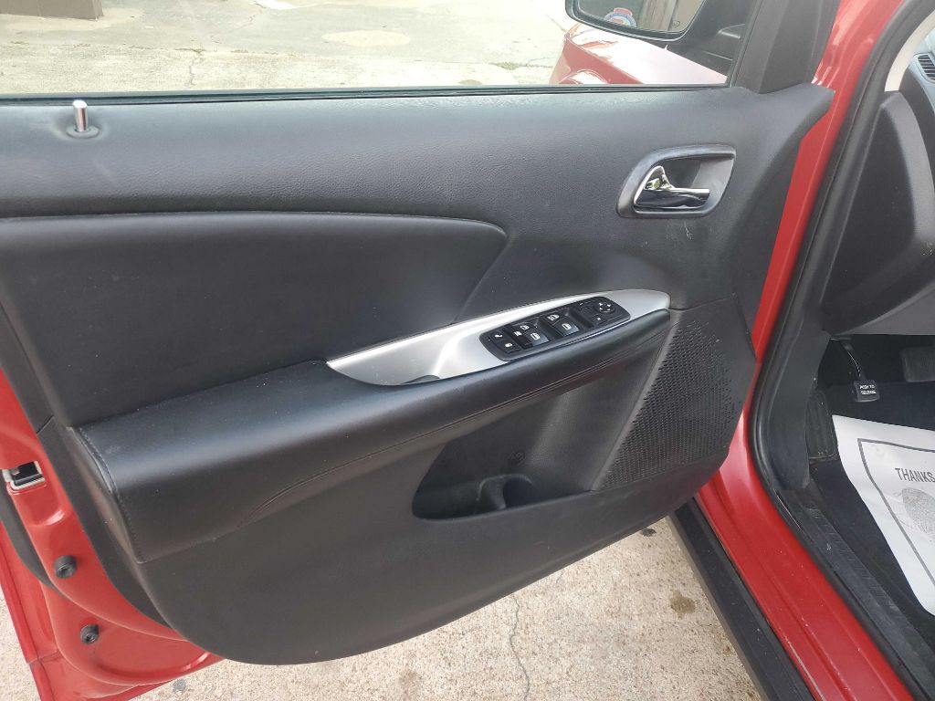 Photo 6 of this DODGE JOURNEY