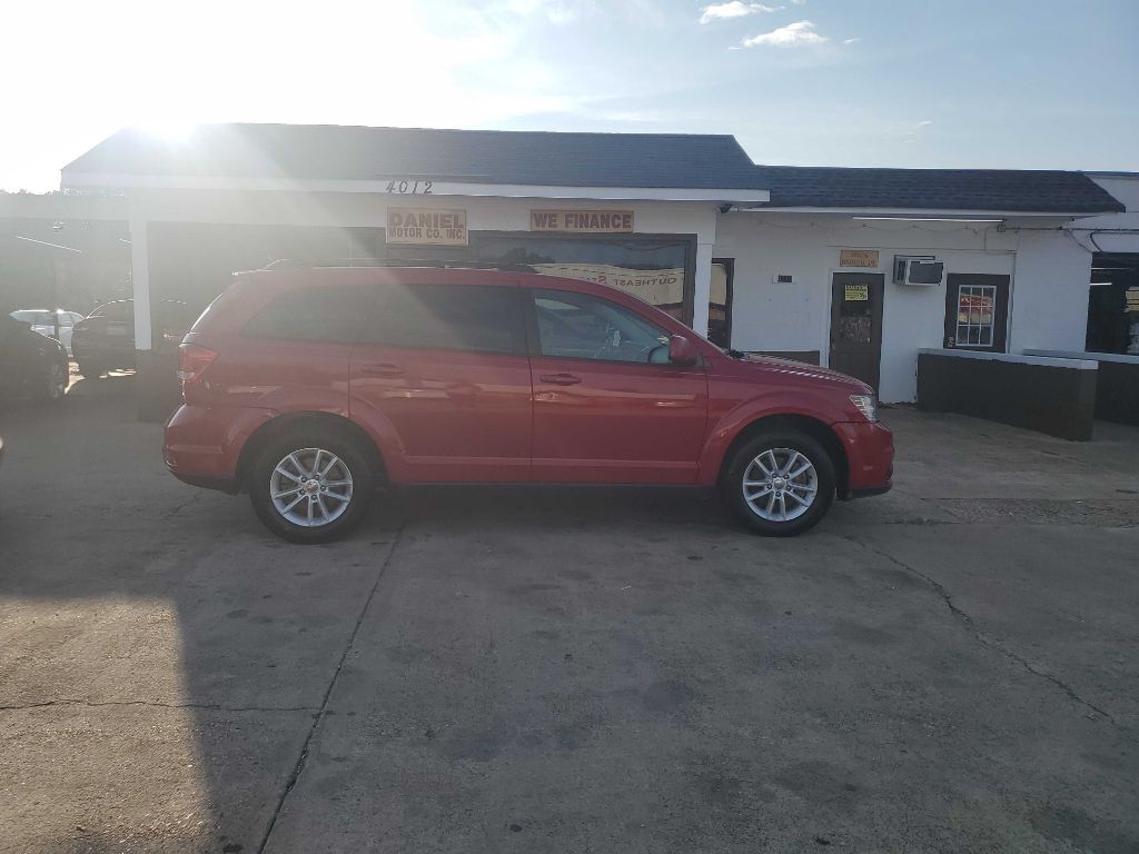 Photo 2 of this DODGE JOURNEY