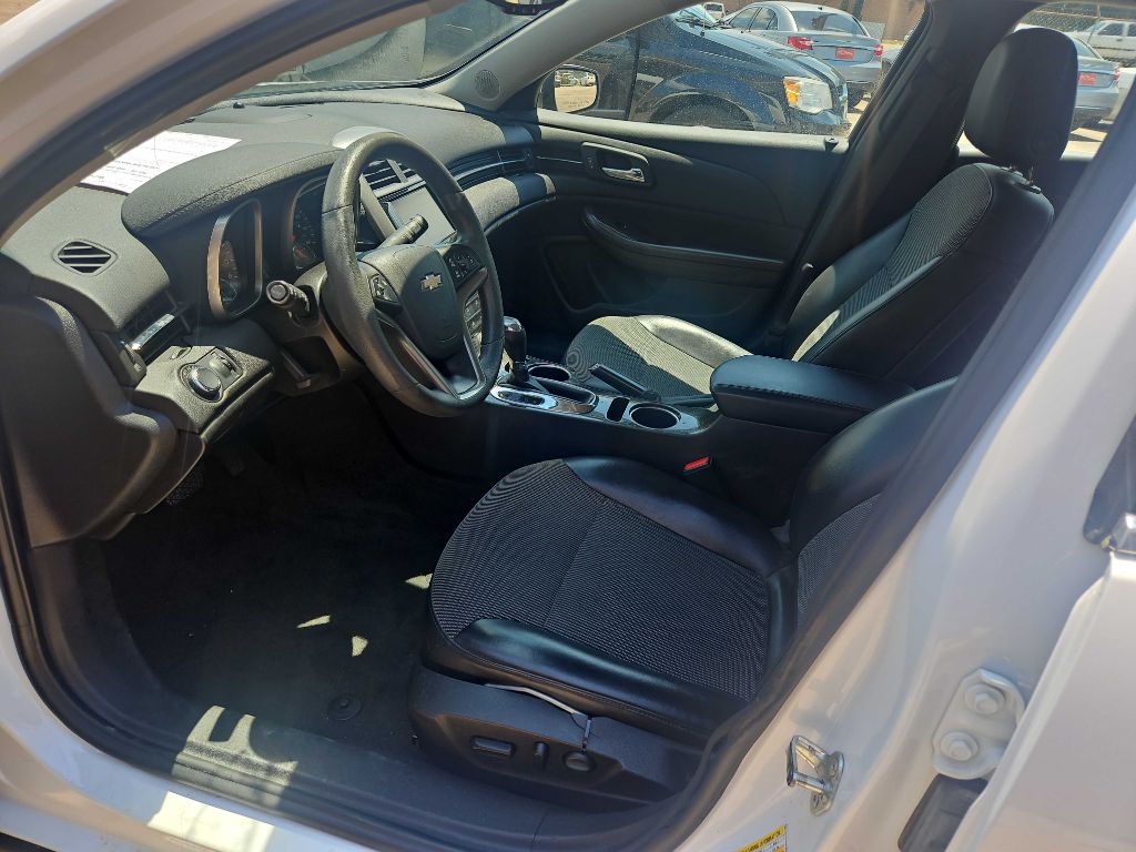 Photo 9 of this CHEVROLET MALIBU LIMITED