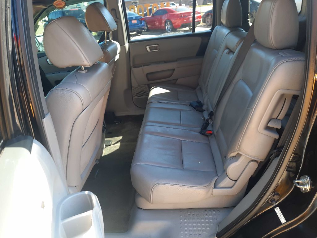 Photo 3 of this HONDA PILOT