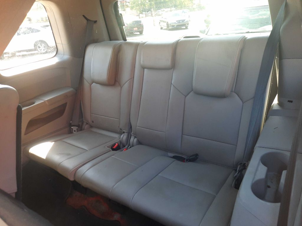 Photo 6 of this HONDA PILOT
