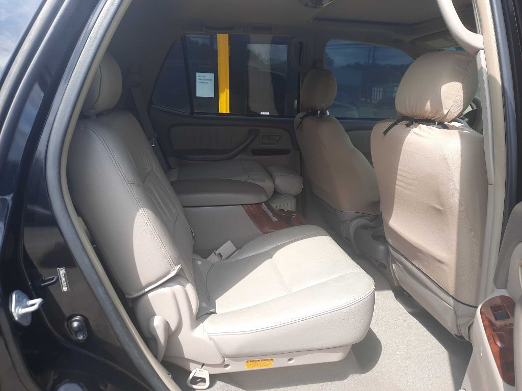 Photo 9 of this TOYOTA SEQUOIA