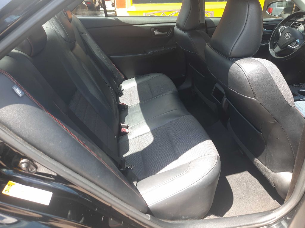 Photo 7 of this TOYOTA CAMRY