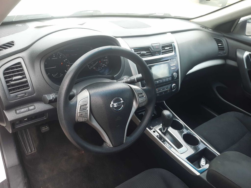 Photo 6 of this NISSAN ALTIMA