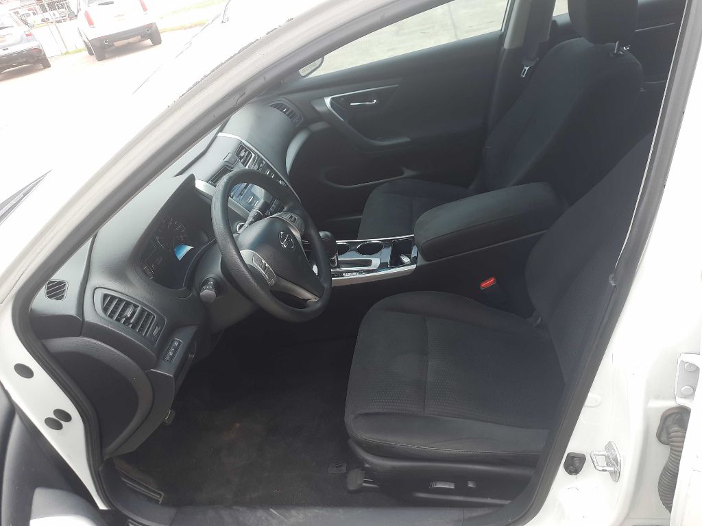 Photo 5 of this NISSAN ALTIMA