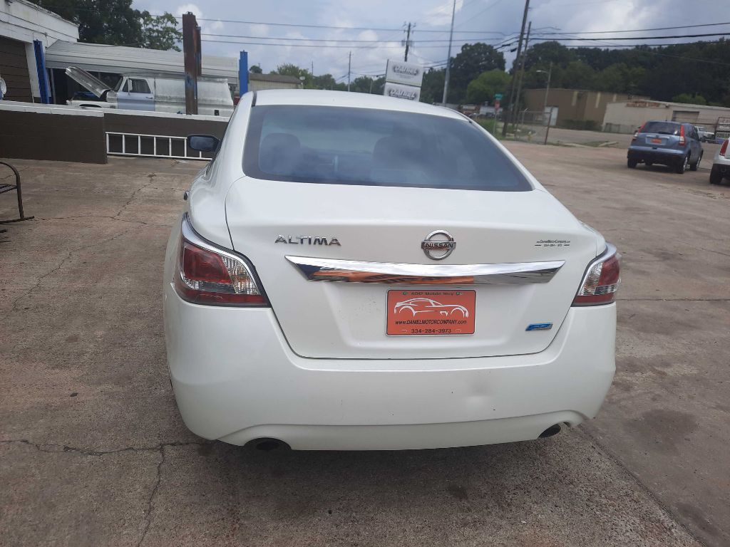 Photo 4 of this NISSAN ALTIMA
