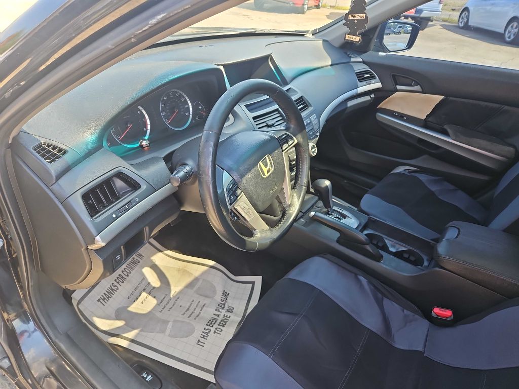 Photo 8 of this HONDA ACCORD