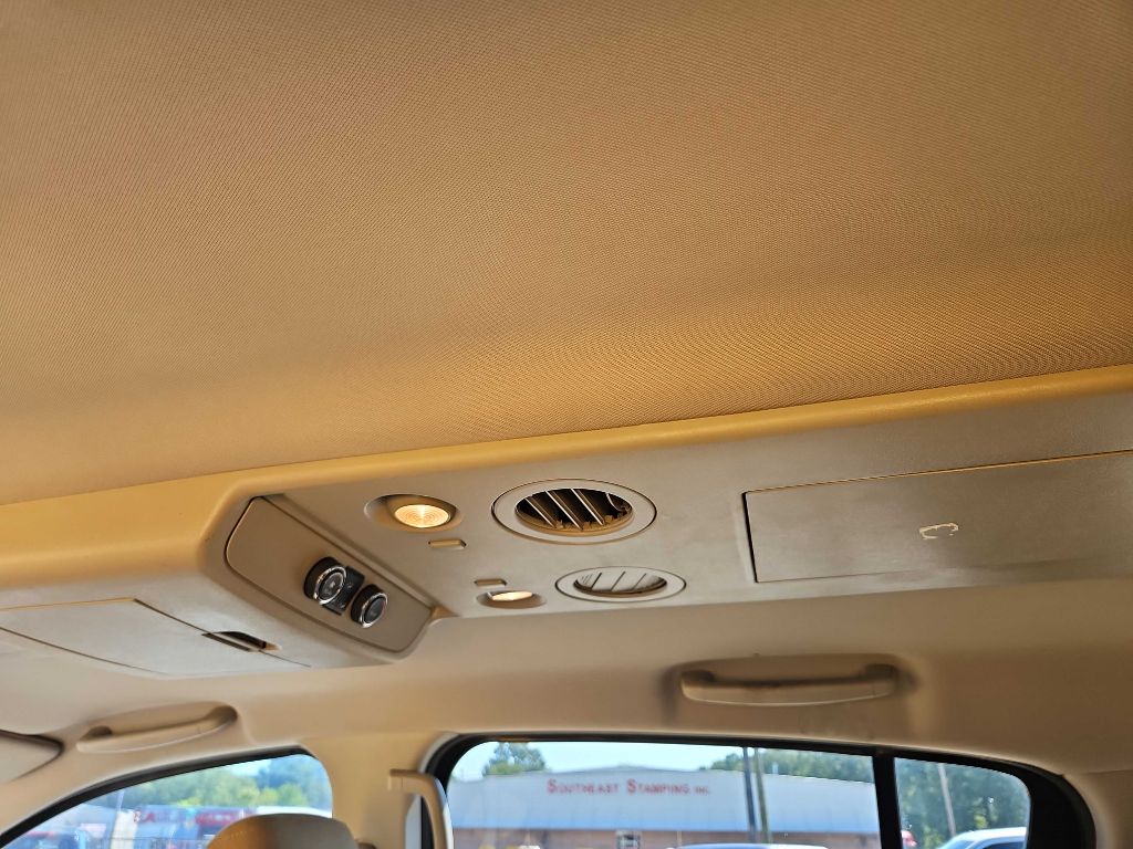 Photo 17 of this NISSAN ARMADA