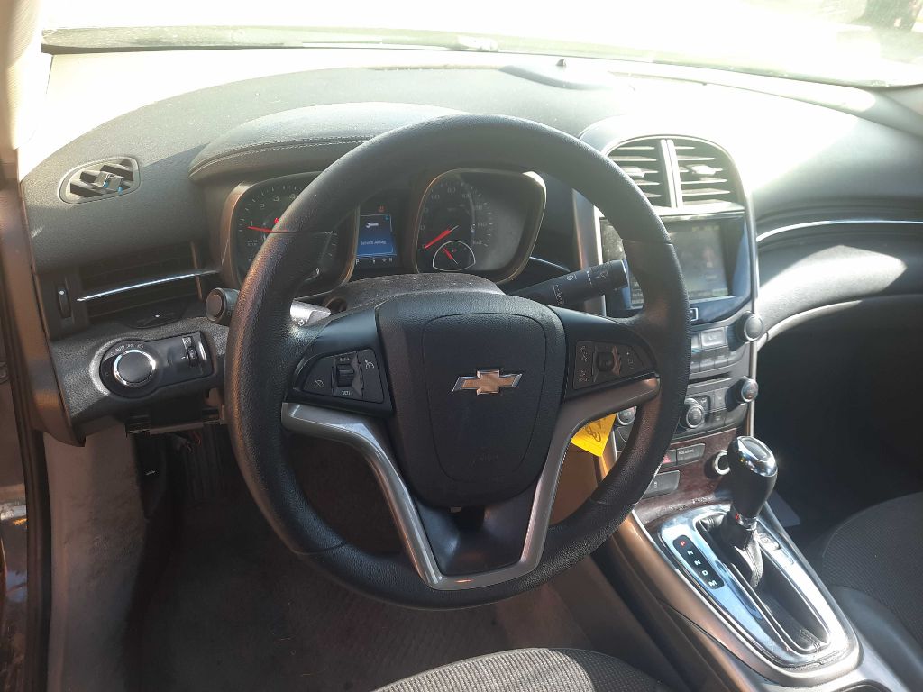 Photo 7 of this CHEVROLET MALIBU