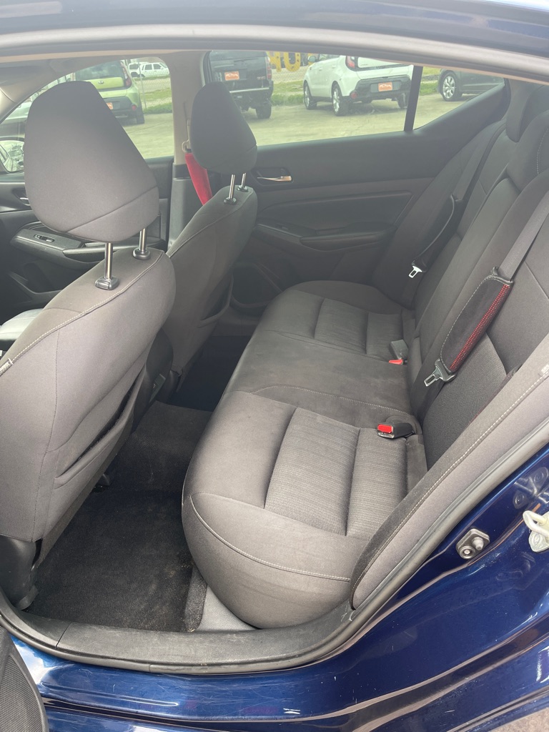 Photo 6 of this NISSAN ALTIMA