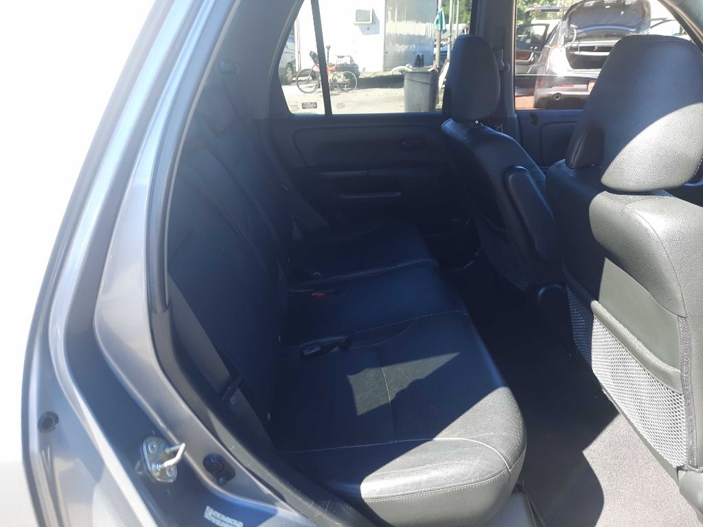 Photo 7 of this HONDA CR-V