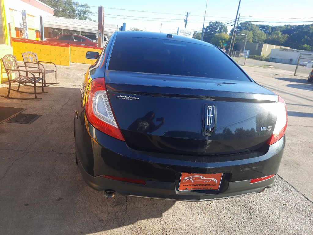 Photo 5 of this LINCOLN MKS