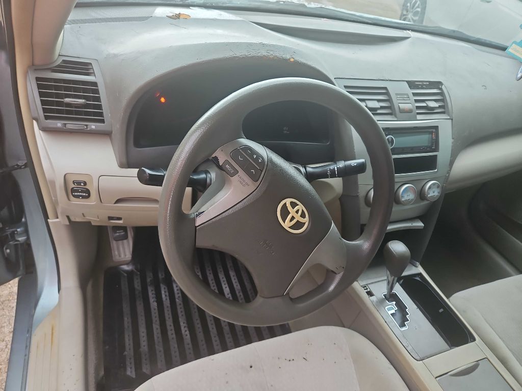 Photo 6 of this TOYOTA CAMRY