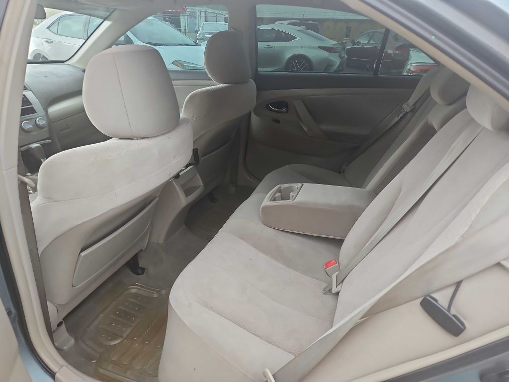 Photo 11 of this TOYOTA CAMRY