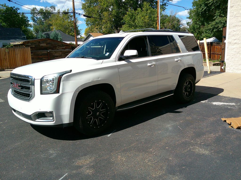 2017 GMC YUKON