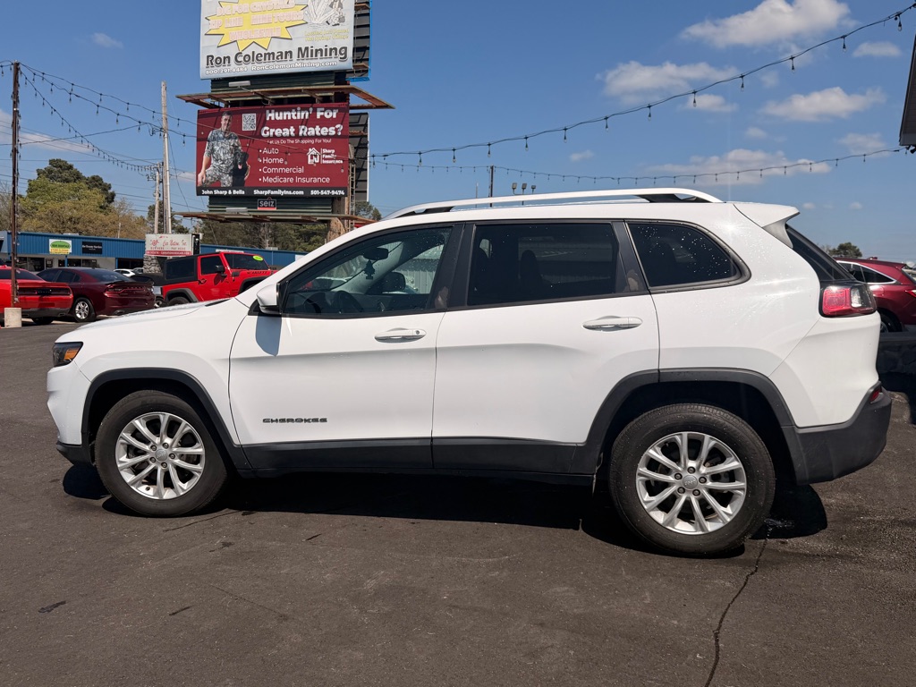 Photo 8 of this JEEP CHEROKEE