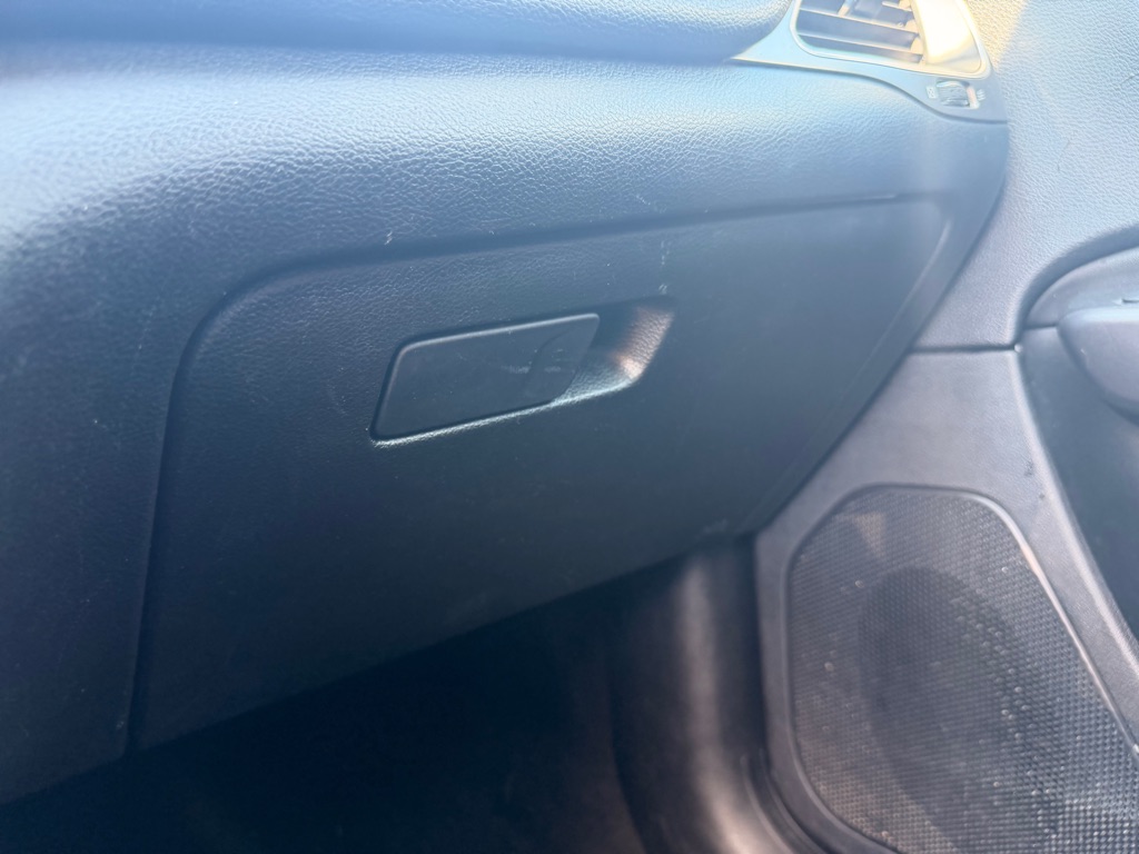 Photo 14 of this JEEP CHEROKEE