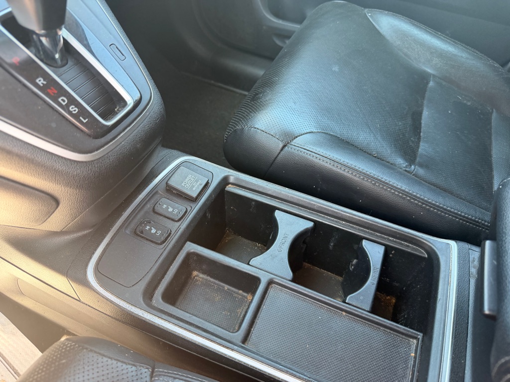 Photo 19 of this HONDA CR-V