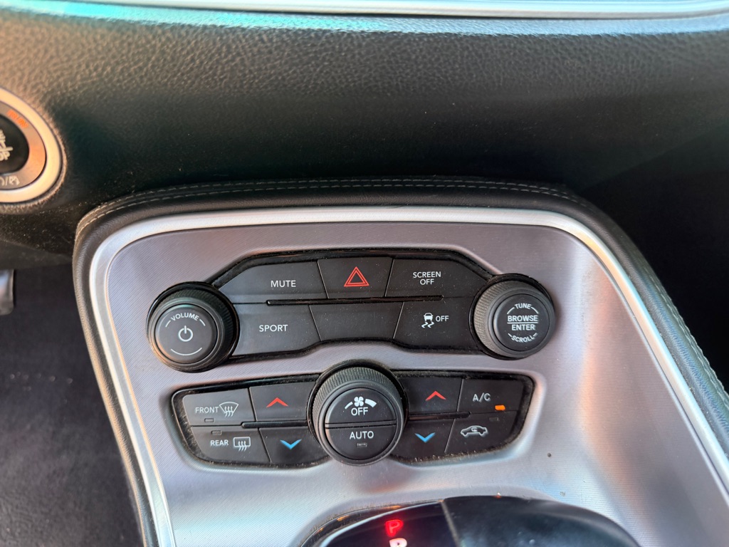 Photo 16 of this DODGE CHALLENGER