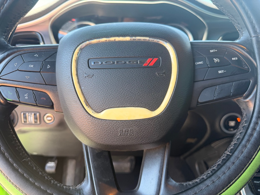 Photo 21 of this DODGE CHALLENGER