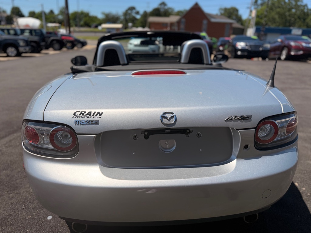 Photo 25 of this MAZDA MX-5 MIATA