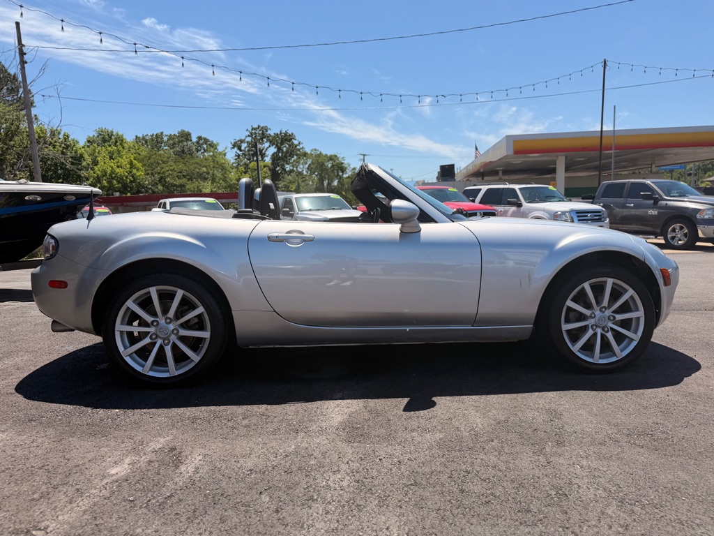 Photo 23 of this MAZDA MX-5 MIATA