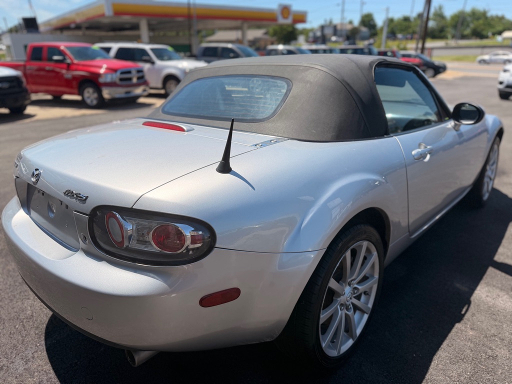 Photo 5 of this MAZDA MX-5 MIATA