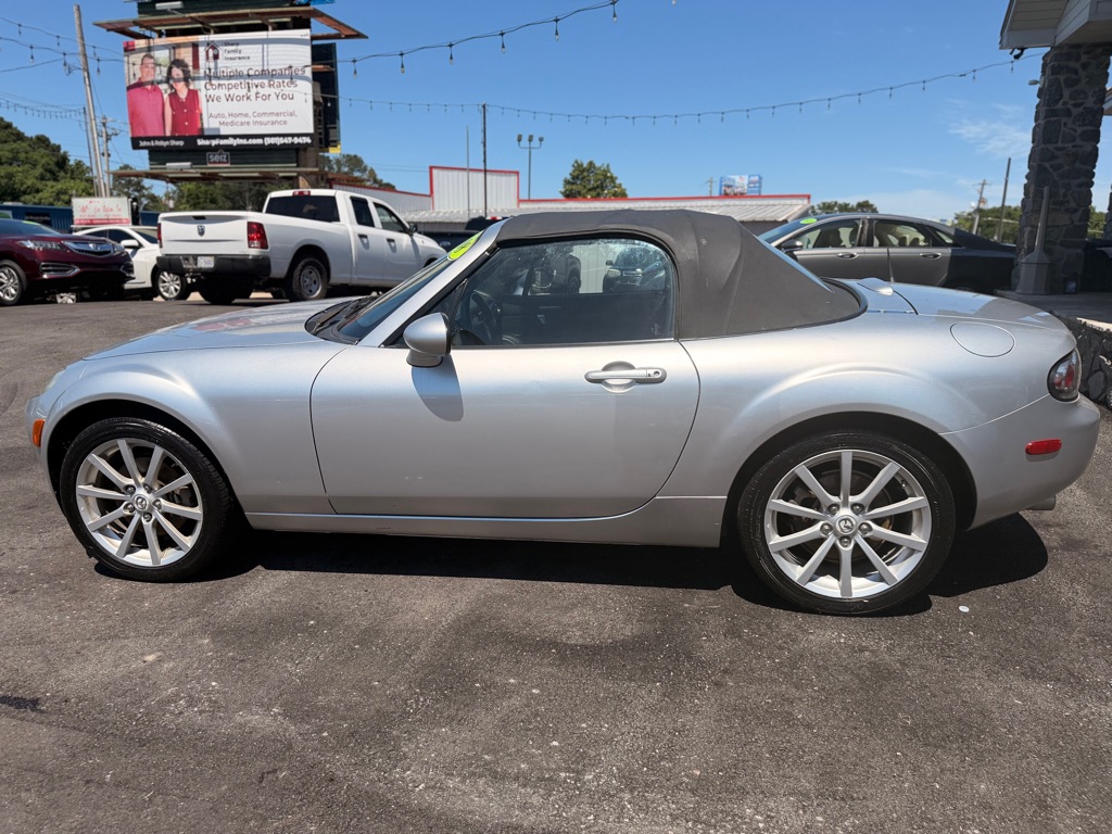 Photo 8 of this MAZDA MX-5 MIATA