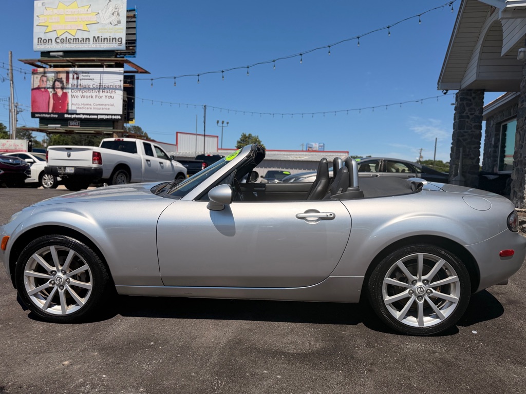 Photo 27 of this MAZDA MX-5 MIATA