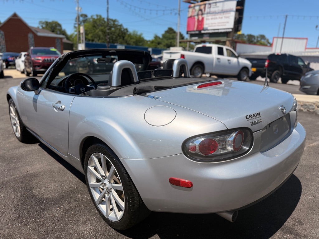 Photo 26 of this MAZDA MX-5 MIATA