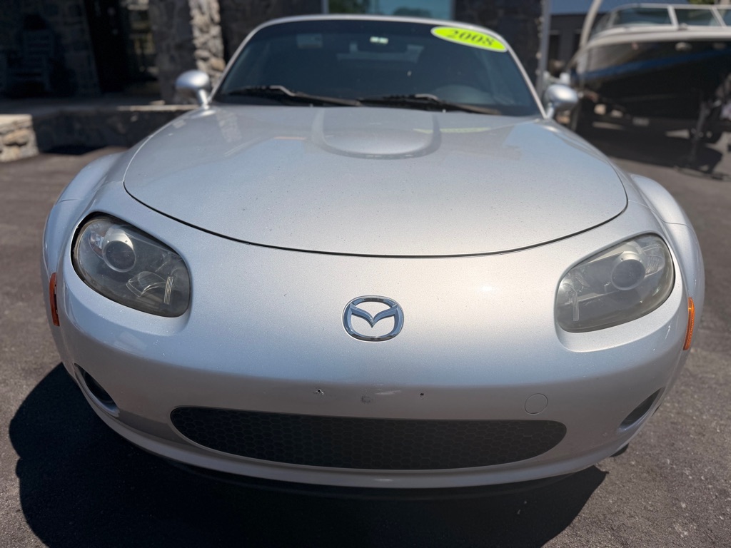Photo 2 of this MAZDA MX-5 MIATA