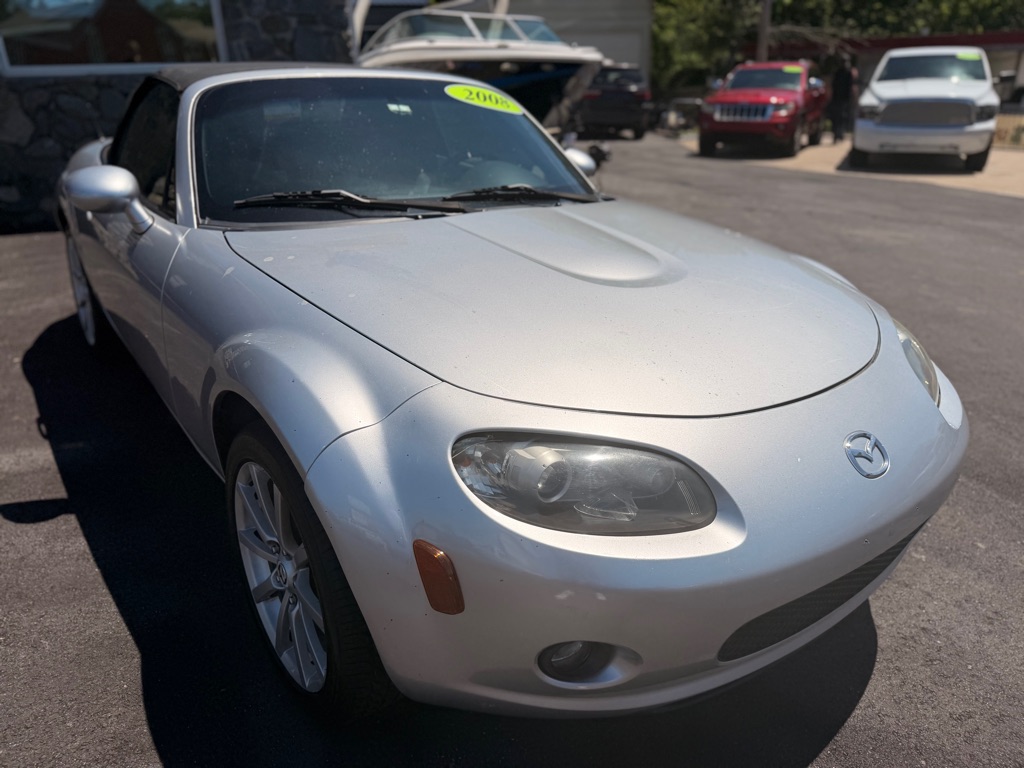 Photo 3 of this MAZDA MX-5 MIATA