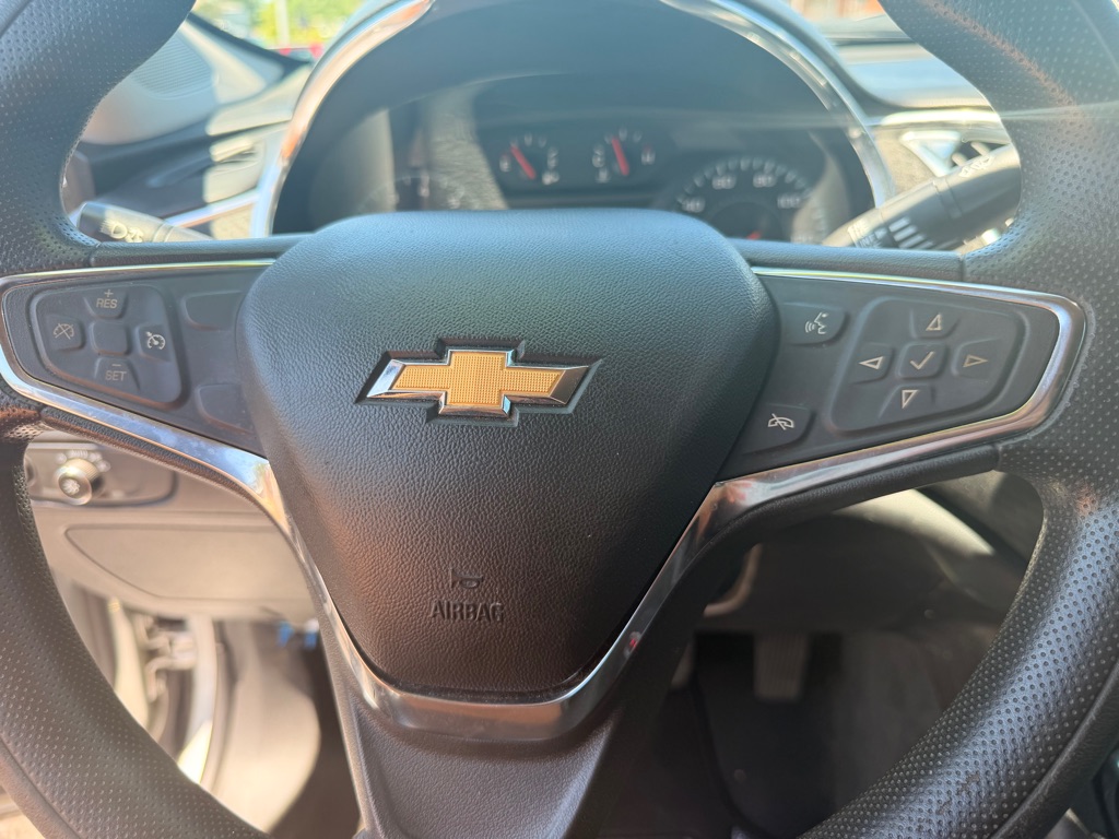Photo 24 of this CHEVROLET MALIBU