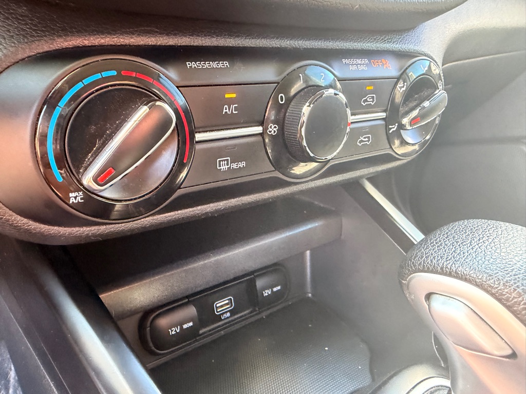 Photo 17 of this KIA SOUL