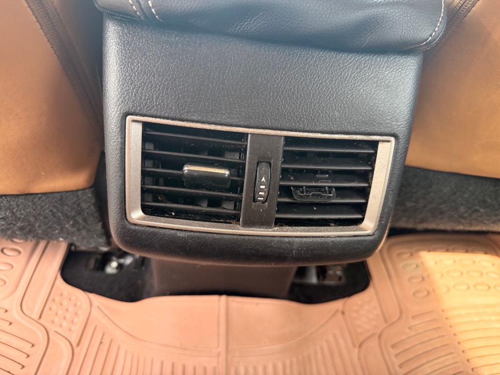 Photo 26 of this LEXUS NX
