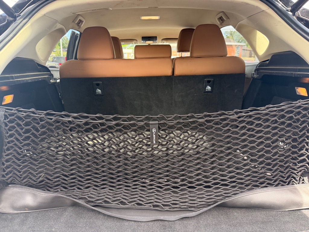 Photo 27 of this LEXUS NX