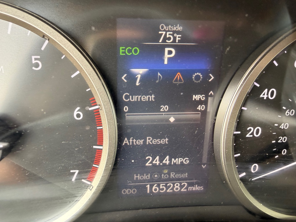 Photo 23 of this LEXUS NX