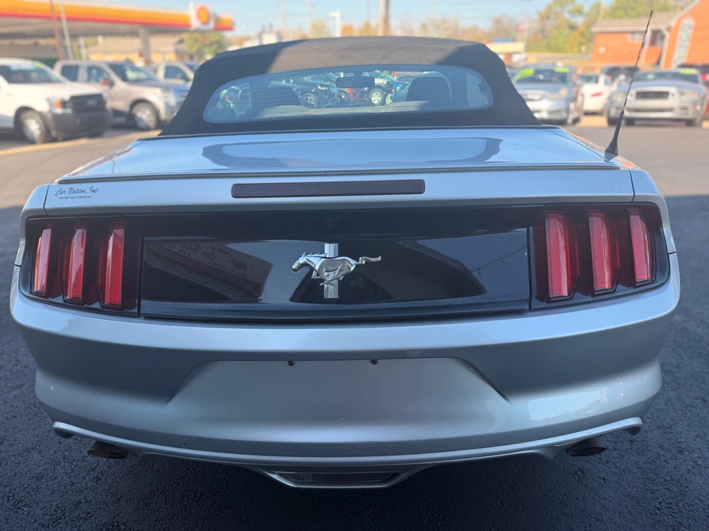 Photo 6 of this FORD MUSTANG