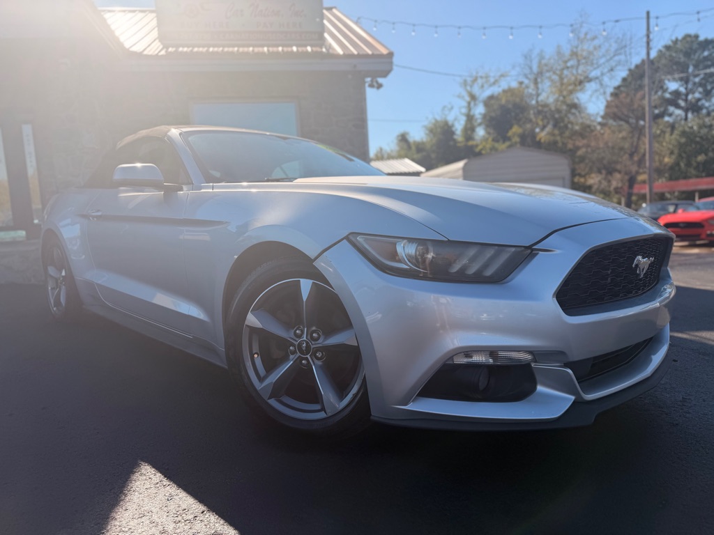 Photo 3 of this FORD MUSTANG